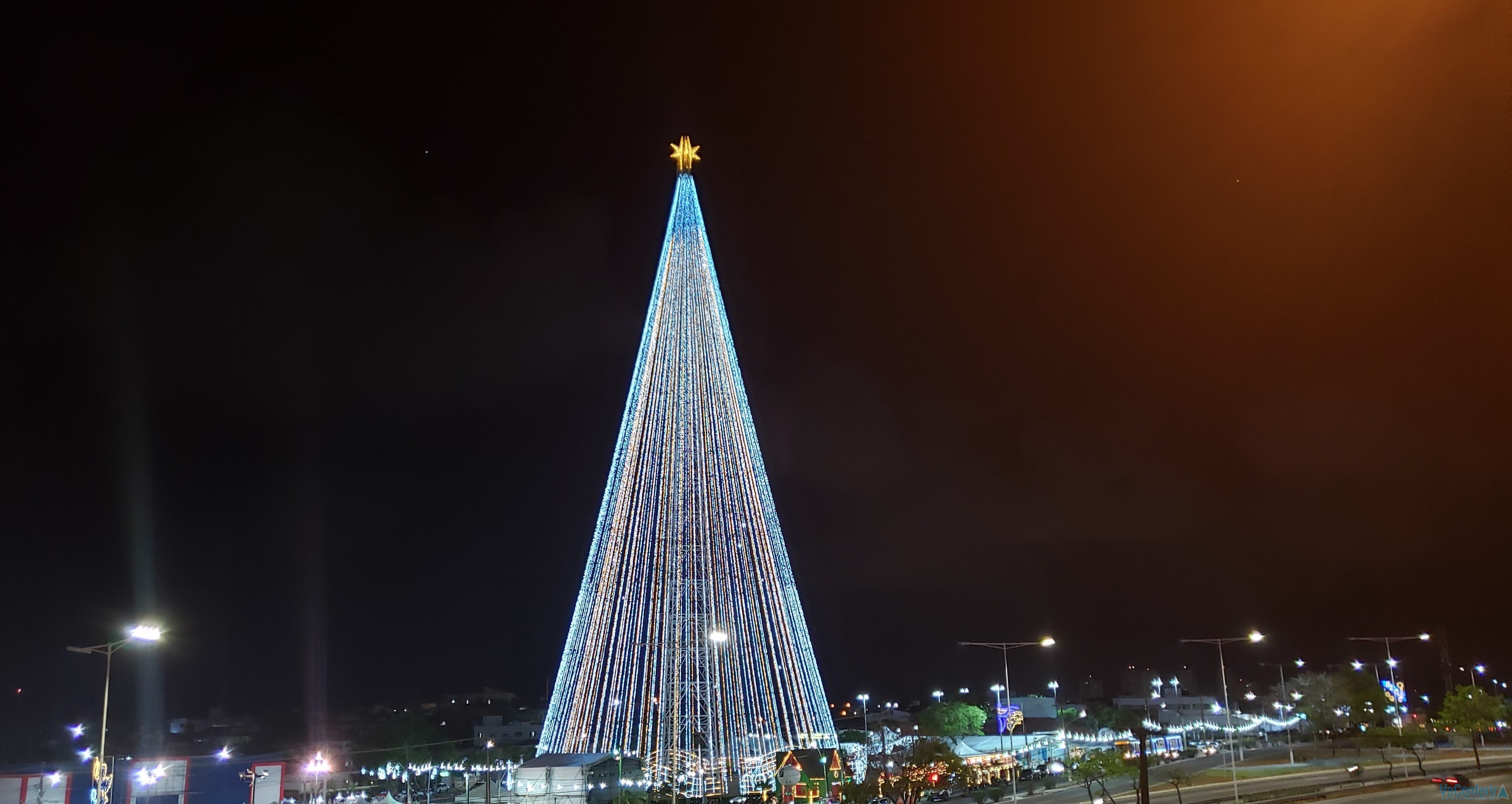 Natal em Natal de 2019: Árvore natalina de som e luz - VaConferir